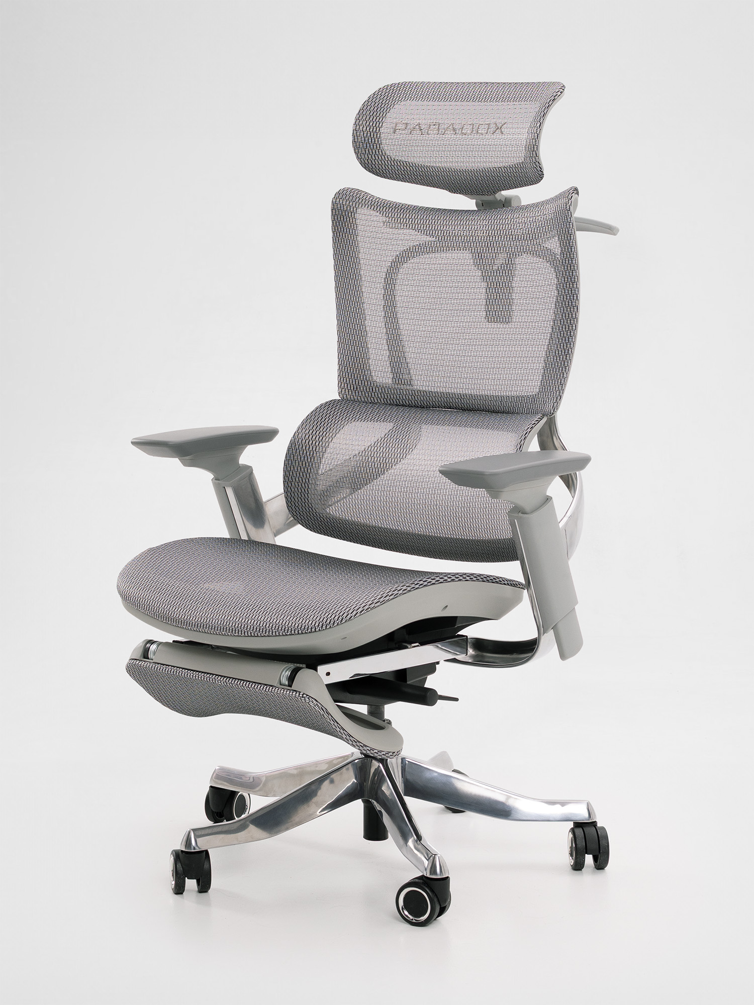 Paradox Ergo Milano Pro Grey — front three-quarter view with 4D armrests and aluminium base